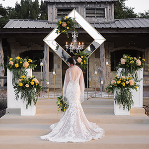 The Texas Bride - Weddings In Houston - Styled Shoot. A rustic-chic barn venue, boho glam florals, gorgeous gowns and an indoor-outdoor setting make for a classic Texas wedding.