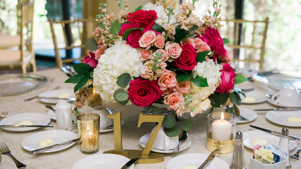 houston wedding, hotel wedding, floral centerpiece, pink, roses, tablescape