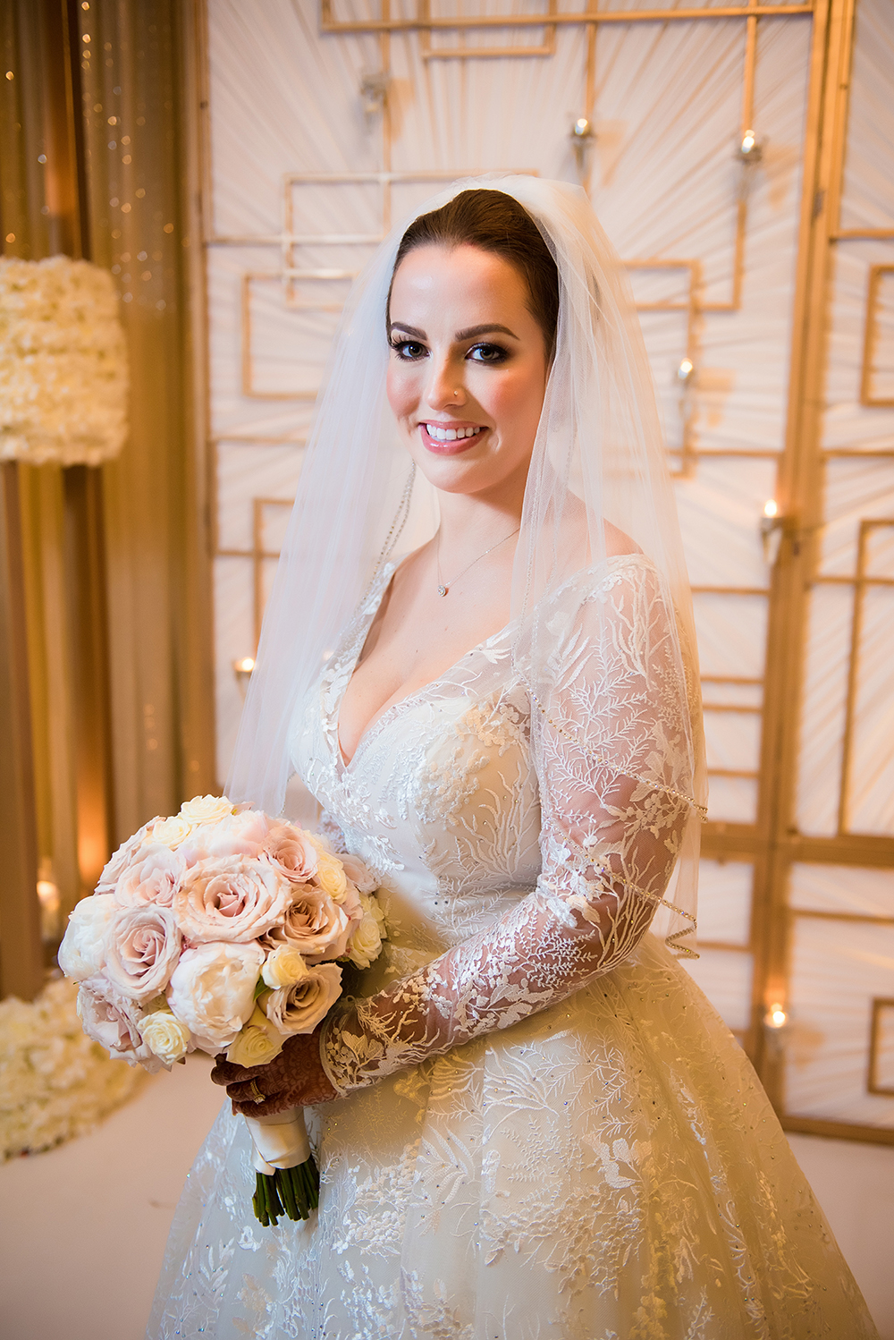 bridal portait photography, bouquet, hotel ceremony, fusion wedding