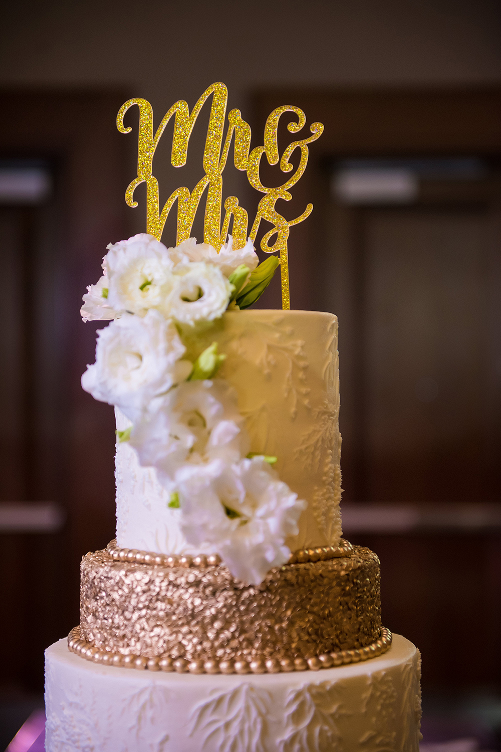 gold wedding cake topper, cakes by gina, houston baker