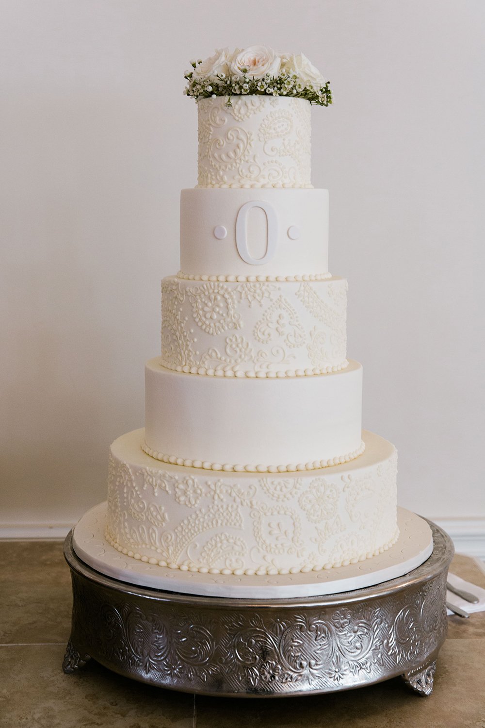 cakes by gina - wedding cake - classic