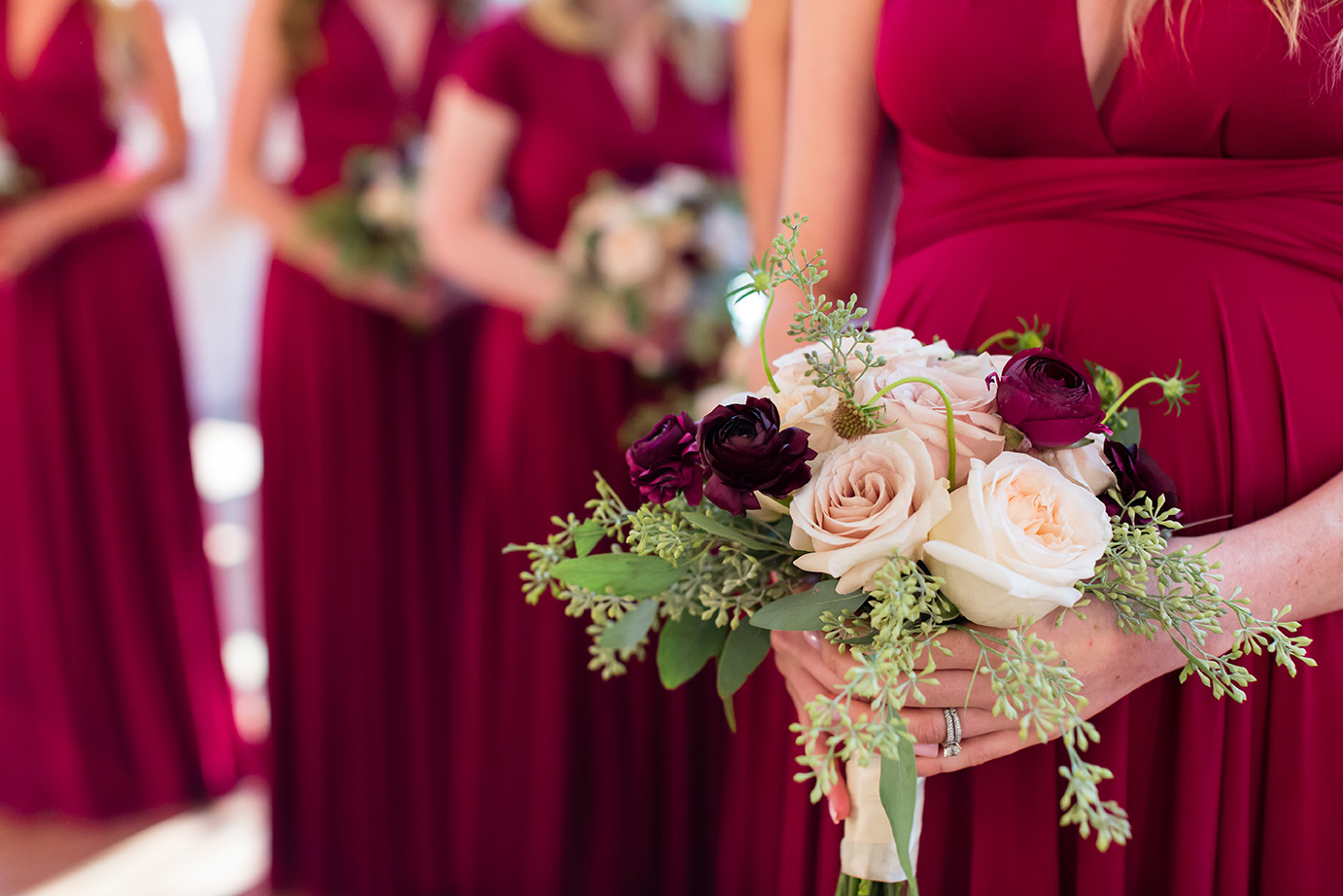 houston wedding, wine, bridesmaids, bouquets, roses