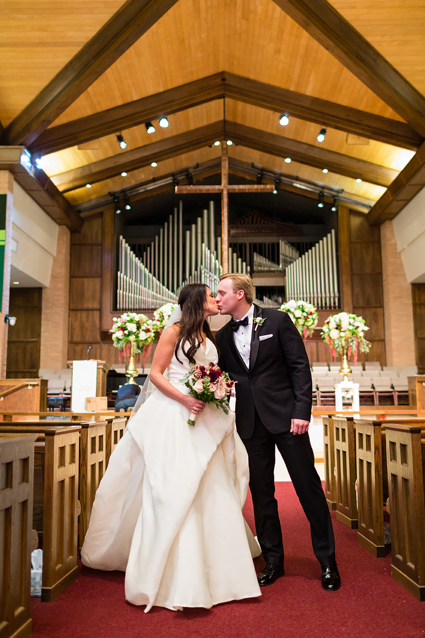houston wedding, newlyweds, chapel, ceremony, church