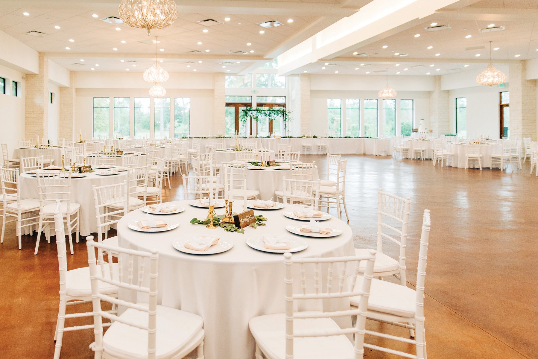 simple, elegant indoor houston wedding reception venue