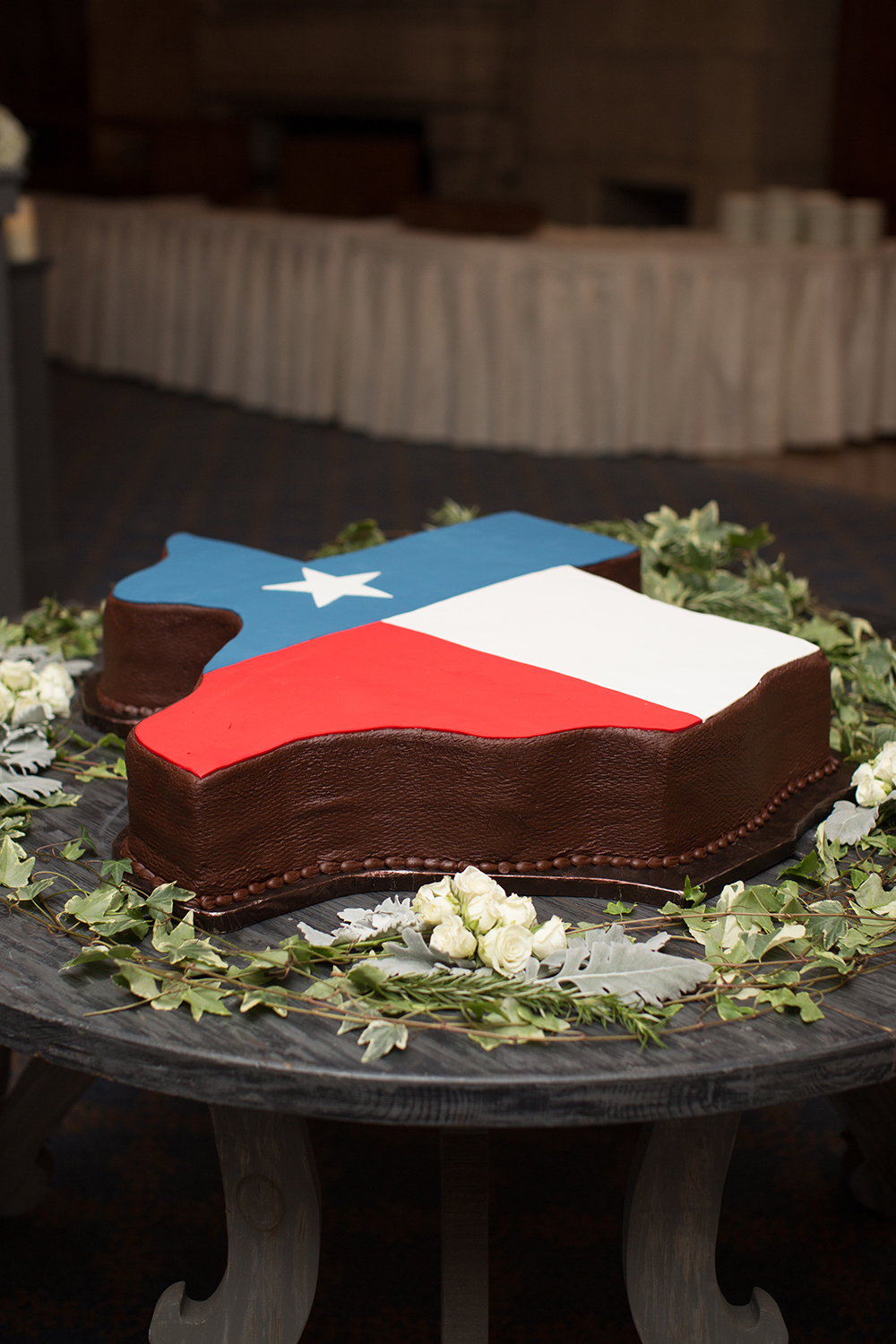 texas, wedding cake, grooms, texas shaped cake, flag, susies cakes, wedding, houston