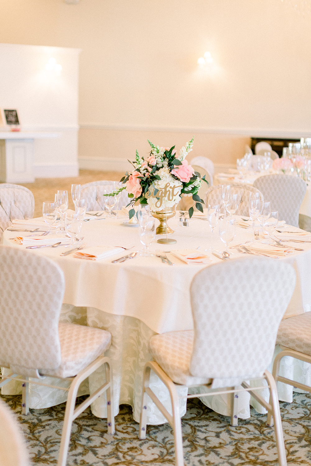 tablescapes - flowers - white reception decor 