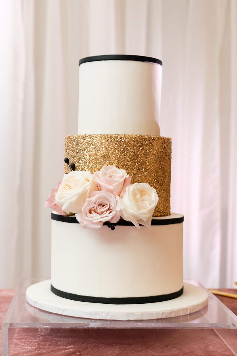 wedding cake - black - gold - white