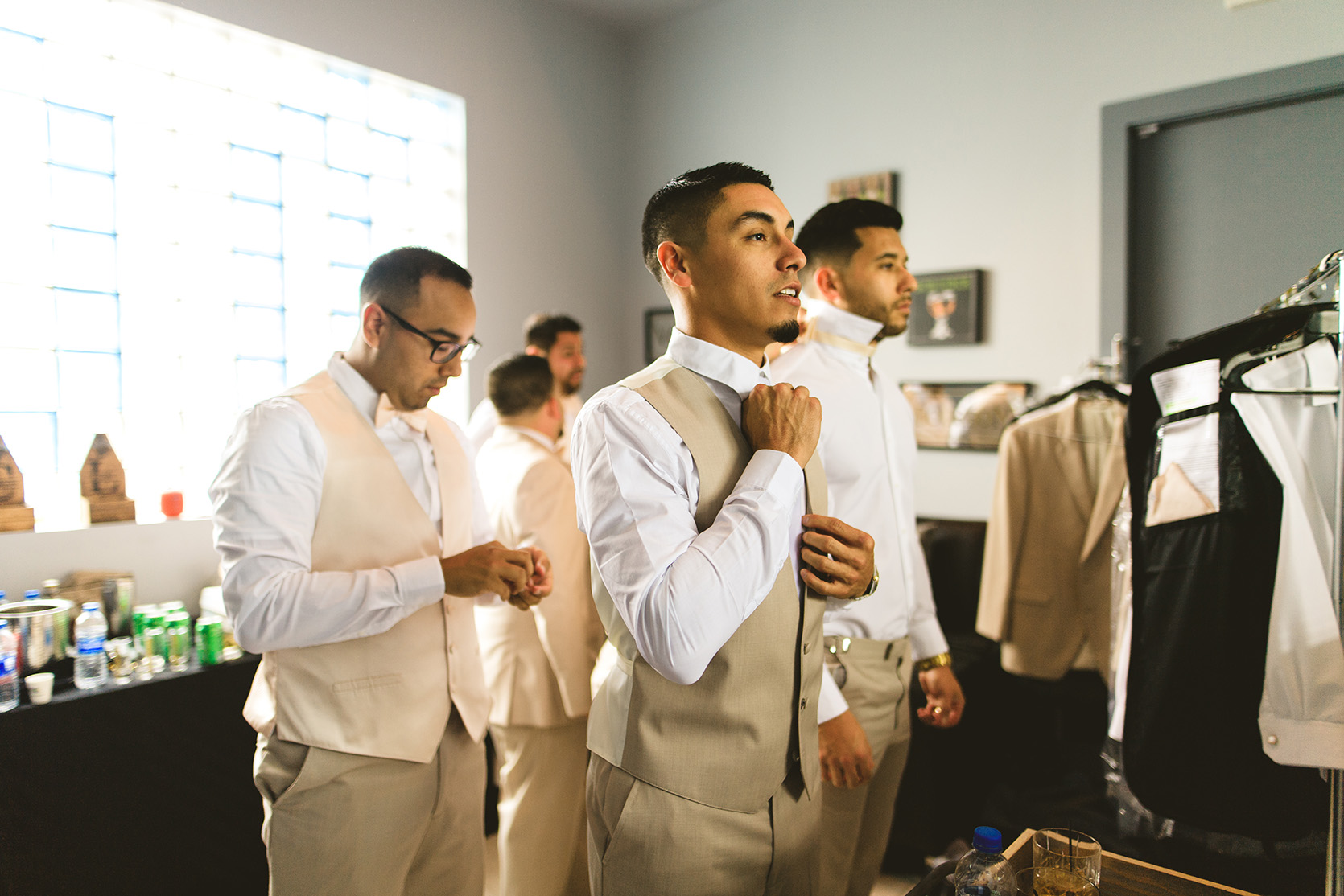 houston wedding, groom, groomsmen, getting ready