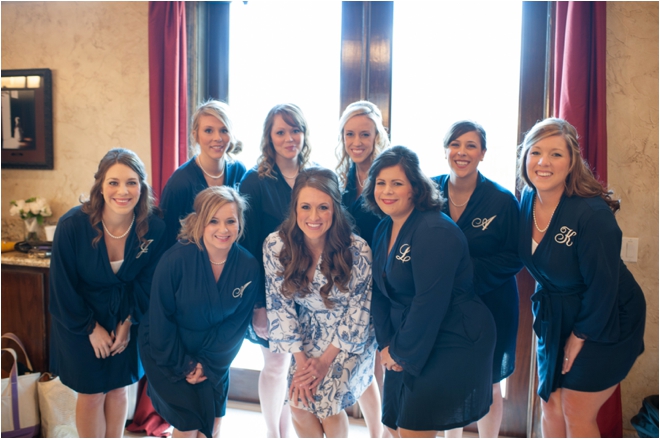 Navy and Ivory Briscoe Manor Wedding by Lindsay Elizabeth Photography