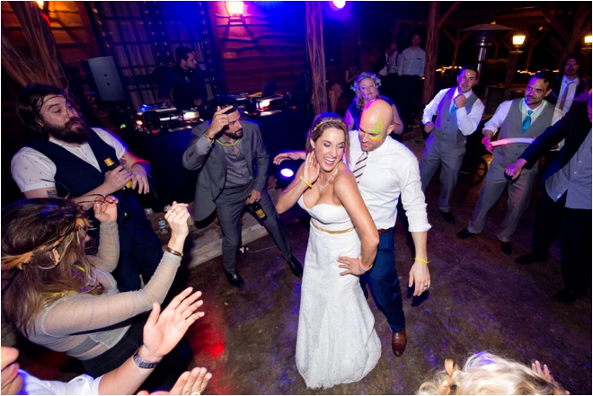 Bride-and-Groom-Dancing