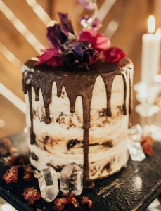 How To Pick Your Perfect Wedding Cake