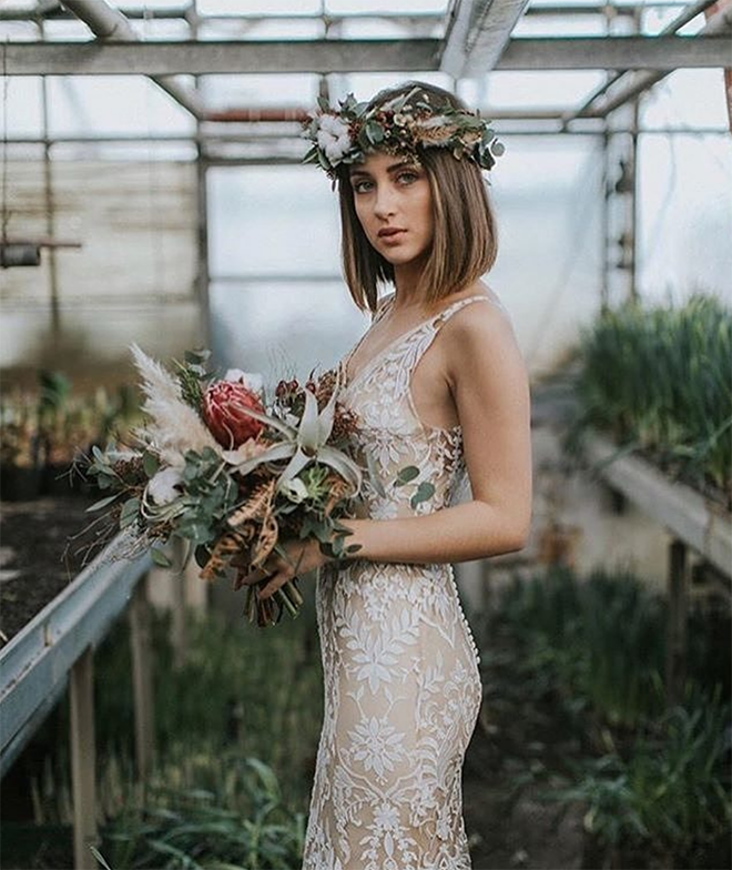 12 Bridal Hairstyles With Flowers - PureWow