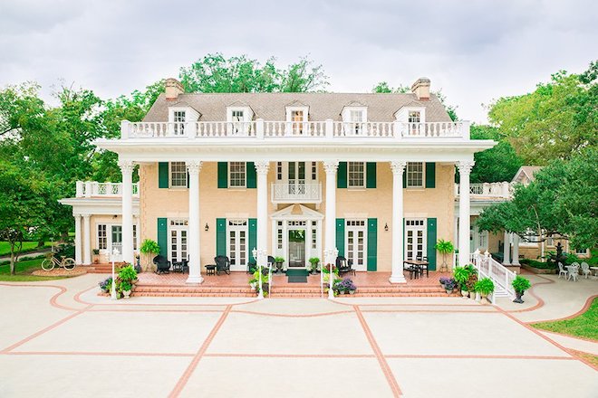 The Gardens at Madeley Manor Unique Wedding Venues conroe