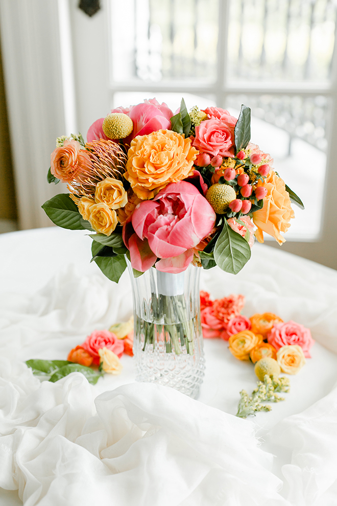 Chinoiserie themed, styled shoot, houston, wedding photography, amy maddox, photography, orange, pink, red, floral centerpiece, wedding decor 