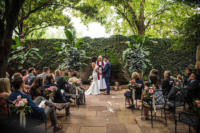 brunch wedding, outdoor ceremony, brennan's of houston, courtyard, new orleans, intimate