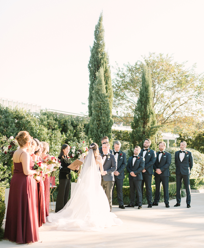 fall wedding, wedding photography, houston wedding photographer, kate elizabeth photography, outdoor ceremony, garden wedding venue