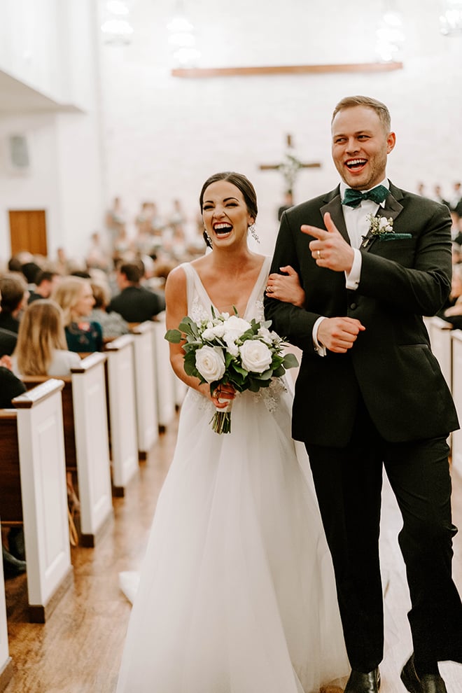 onsite chapel, wedding venue, briscoe manor, emily figurelli photography, simple, elegant, wedding, wedding venue, wedding photographer, houston