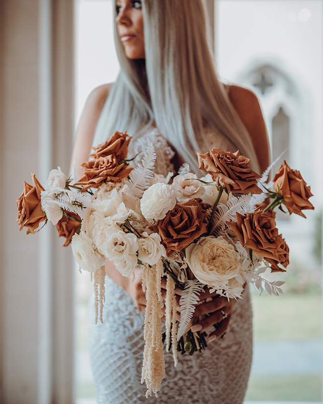 bride, ivory, terracotta, bridal bouquet, bridal ideas, roses