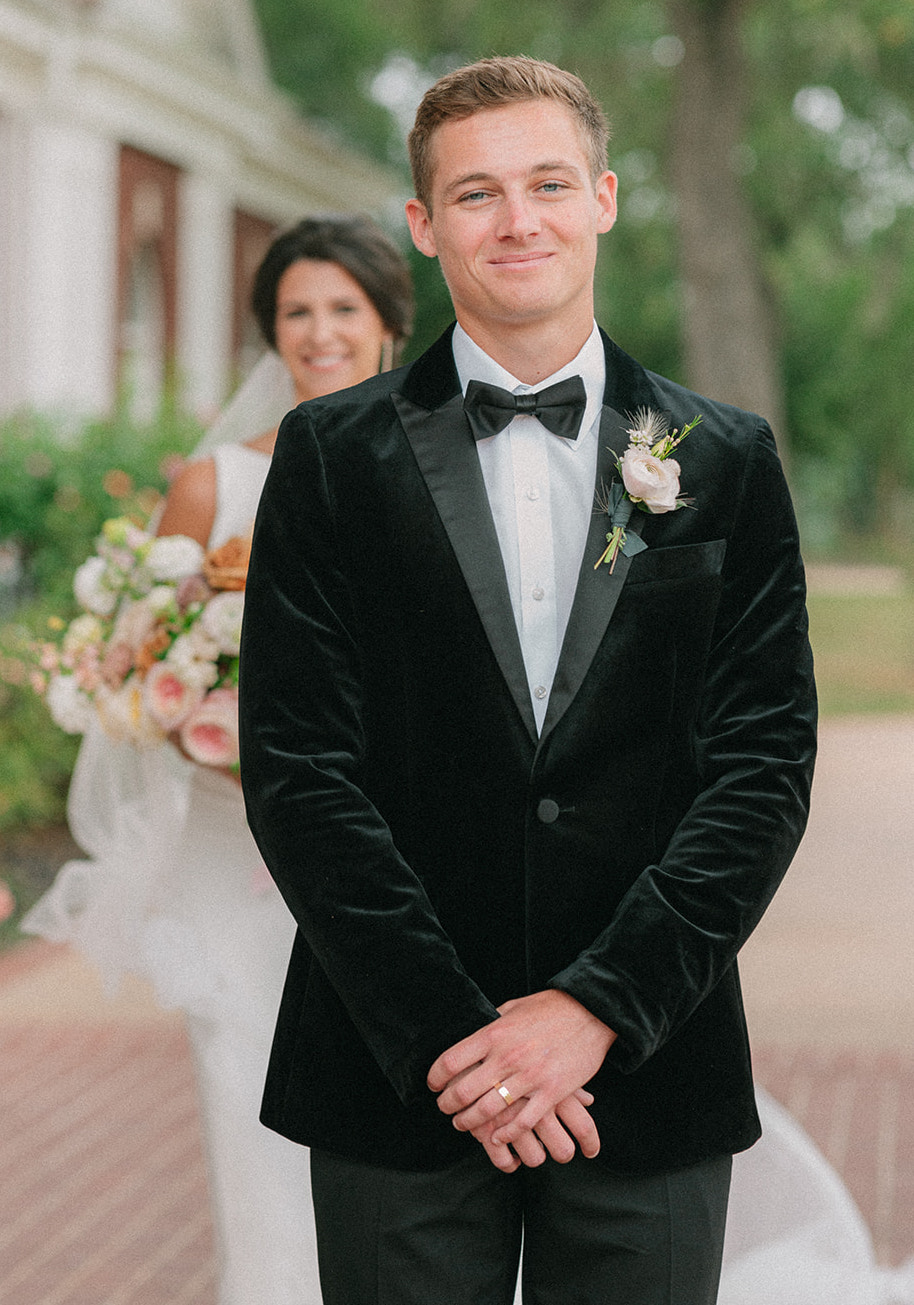 Styled shoot first look for bride and groom at The Mansion at ColoVista.