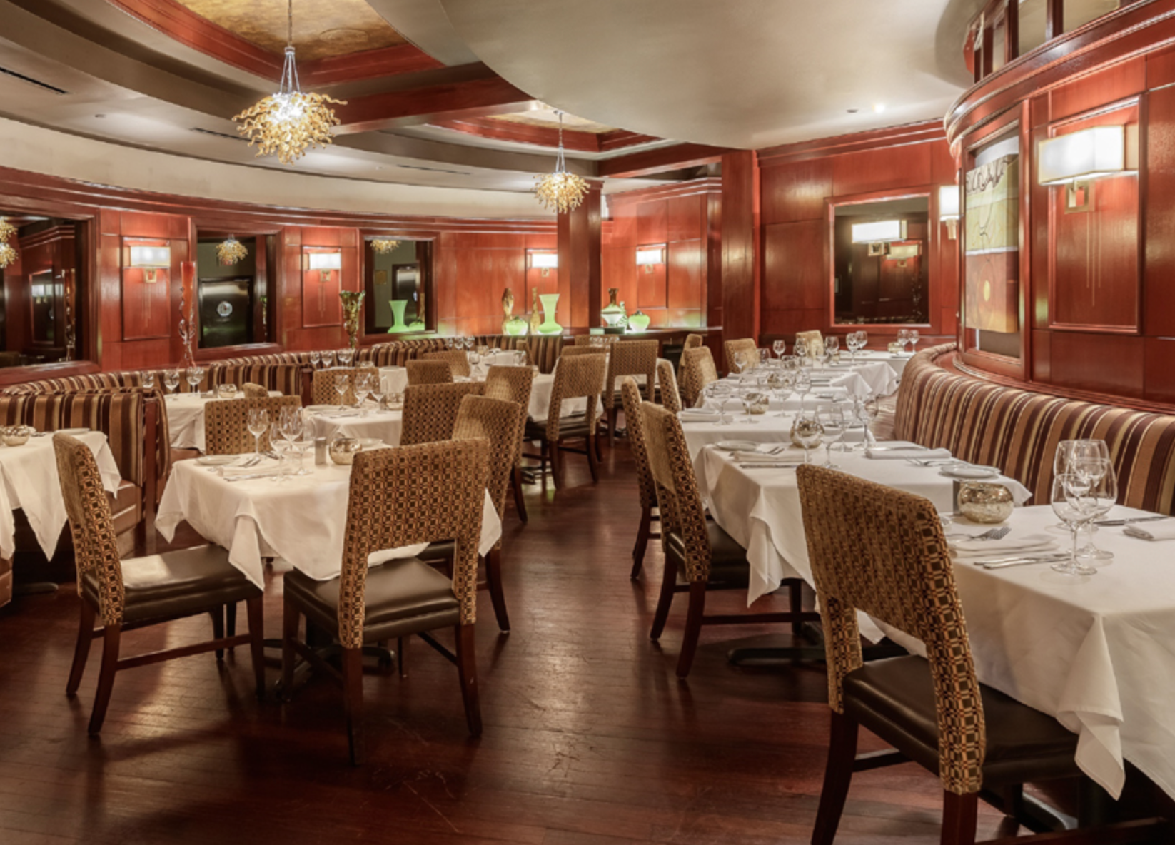 A photo of the luxury restaurant, The Steakhouse at The San Luis Resort, Spa and Conference Center in Galveston, TX.