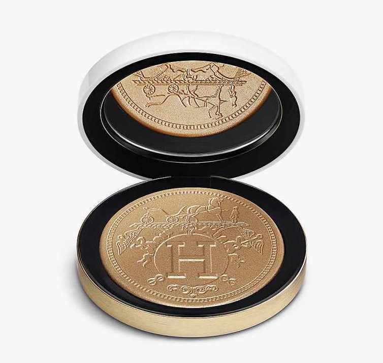 Gold Illuminating Powder For Glowing Skin By high-end designer, Hermes.