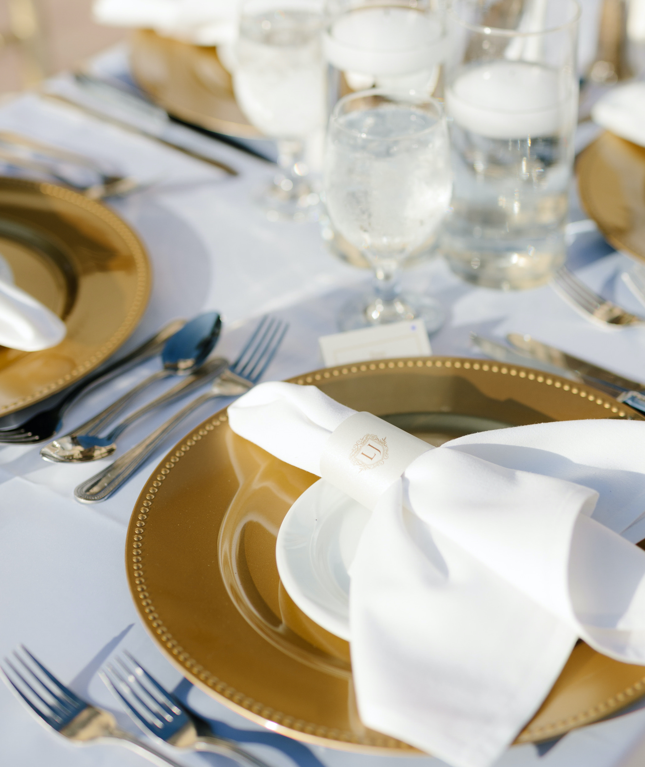 A place setting for an intimate alfresco summer wedding in Sarasota, FL.