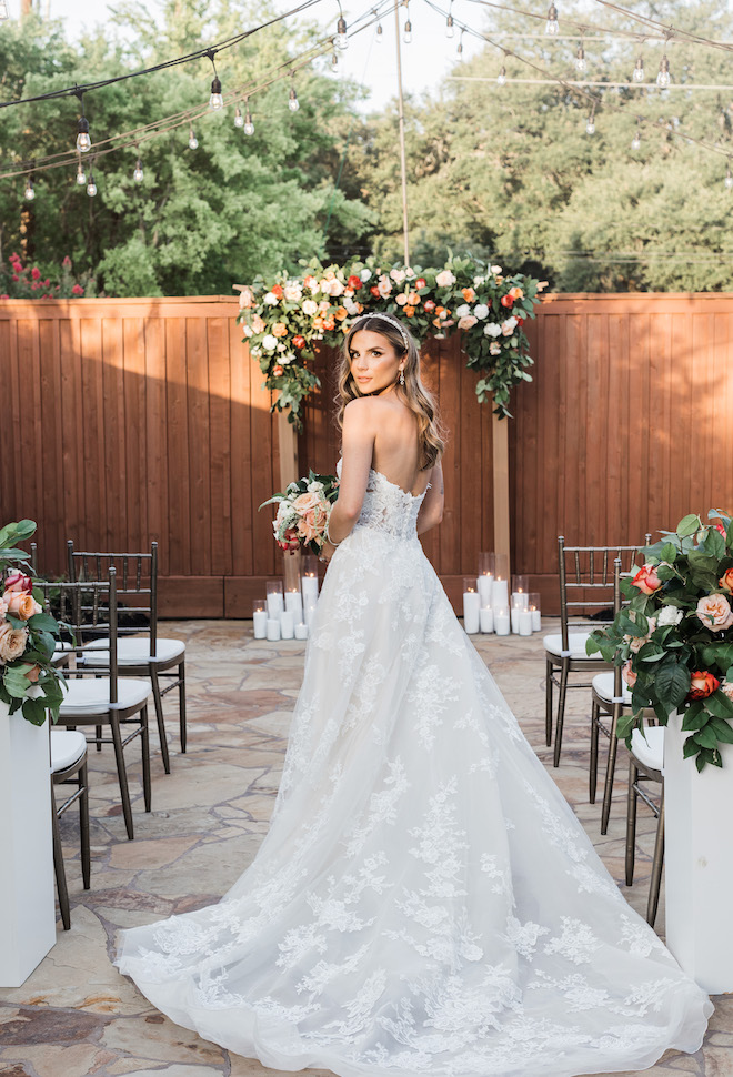 Peach, Coral and Blush Midsummer Wedding Editorial at Mara Villa