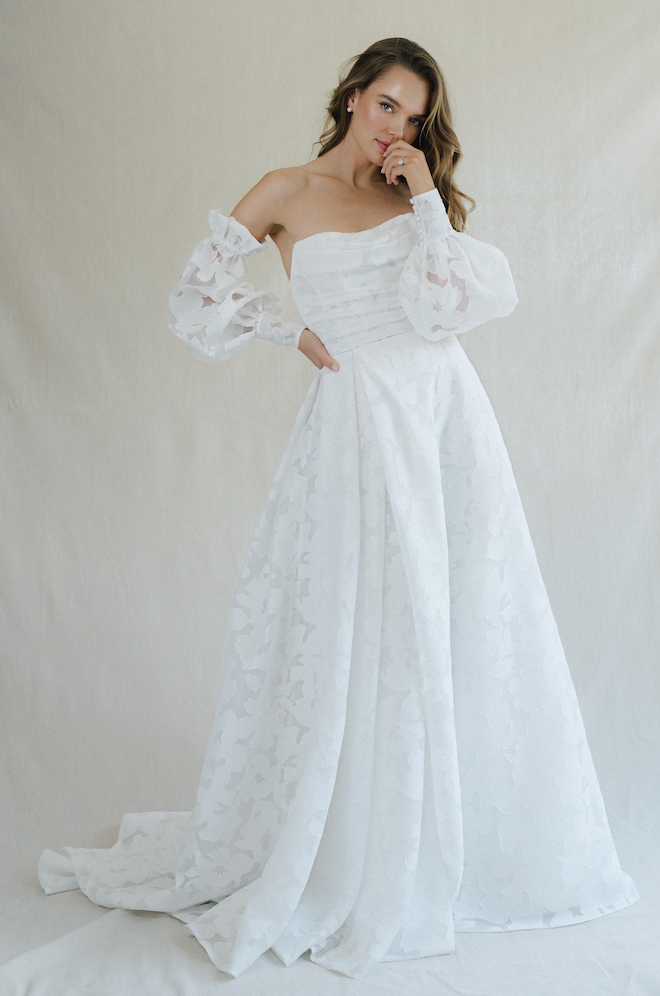 Anne Barge's lace gown with Pemberly sleeves.