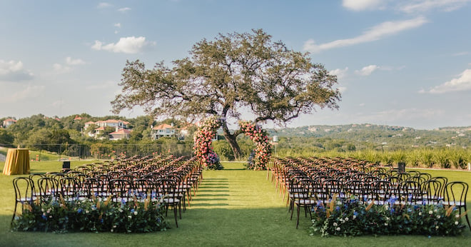 An al fresco ceremony overlooking the Austin hill country.