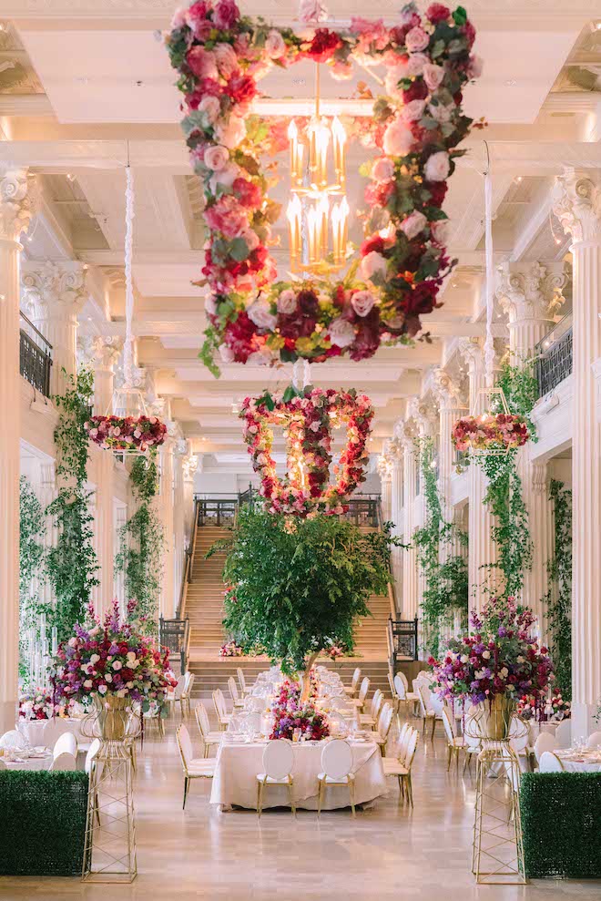 The Corinthian decorated with greenery and blooms for a luxurious Houston wedding.