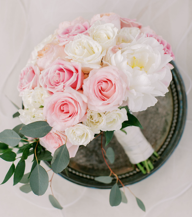Choosing In-Season Florals for Your Wedding Bouquet