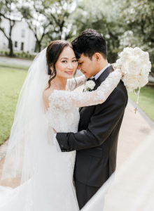 A Timeless  White & Champagne Colored Wedding at the Historic Whitehall Houston
