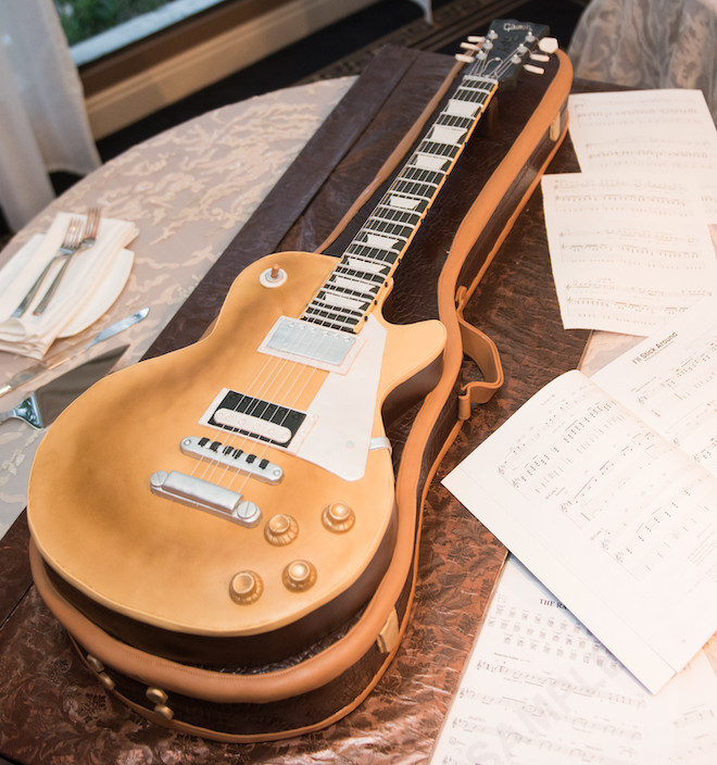 A guitar groom's cake. 