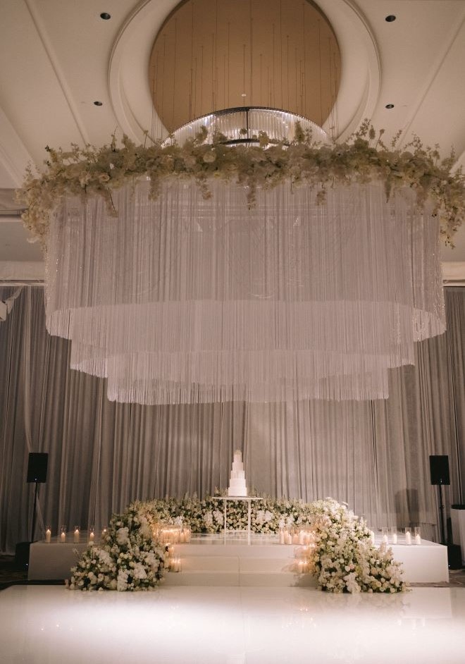 Plants N' Petals decorates The Post Oak Hotel at Uptown Houston in blush and white wedding florals.