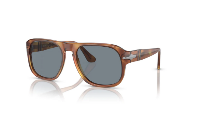 Squared acetate 70's inspired pilot shape with bold medium-sized temples and Barberini lenses.