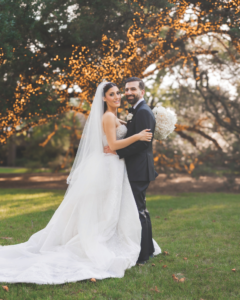 A Greek Orthodox Wedding Painted in Cream & Gold Hues