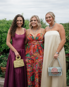 Stylish Beach Wedding Attire For Your Next Tropical Wedding Stylish Beach Wedding Attire For Your Next Tropical Wedding