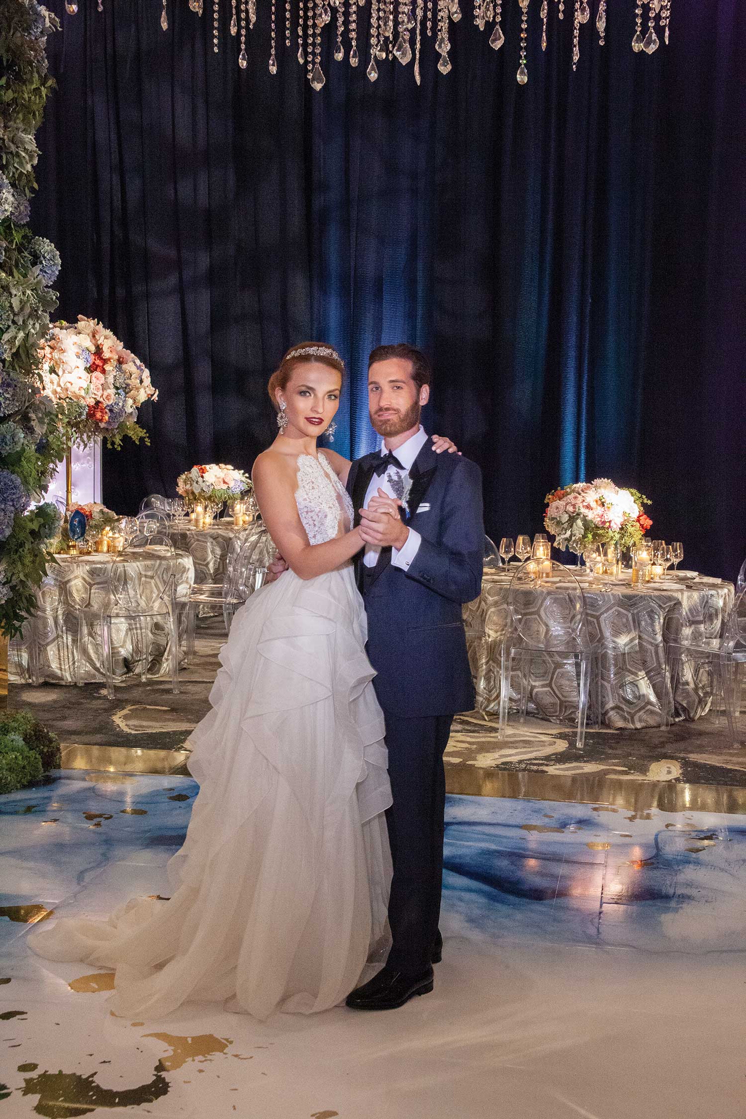 photo: larry fagala location: the post oak hotel  flowers & decor: the events co.  gown: joan pillow