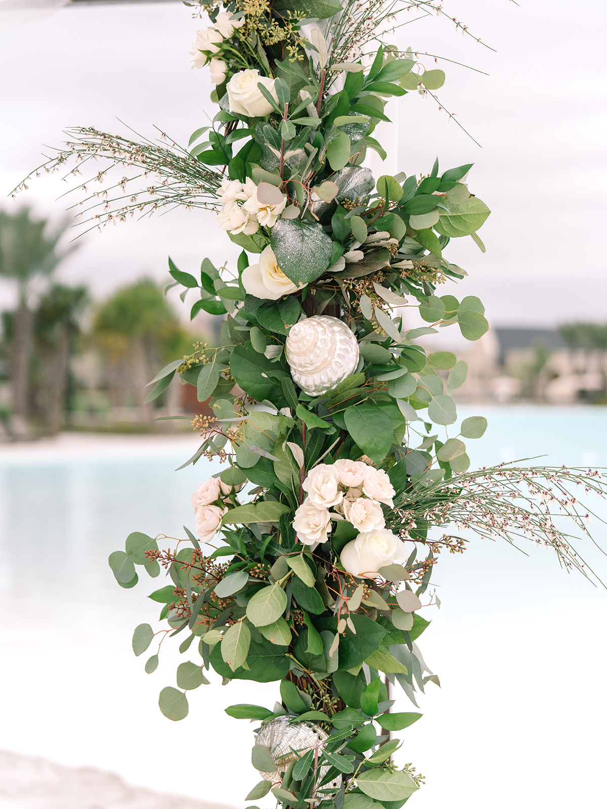 beach wedding floral ideas