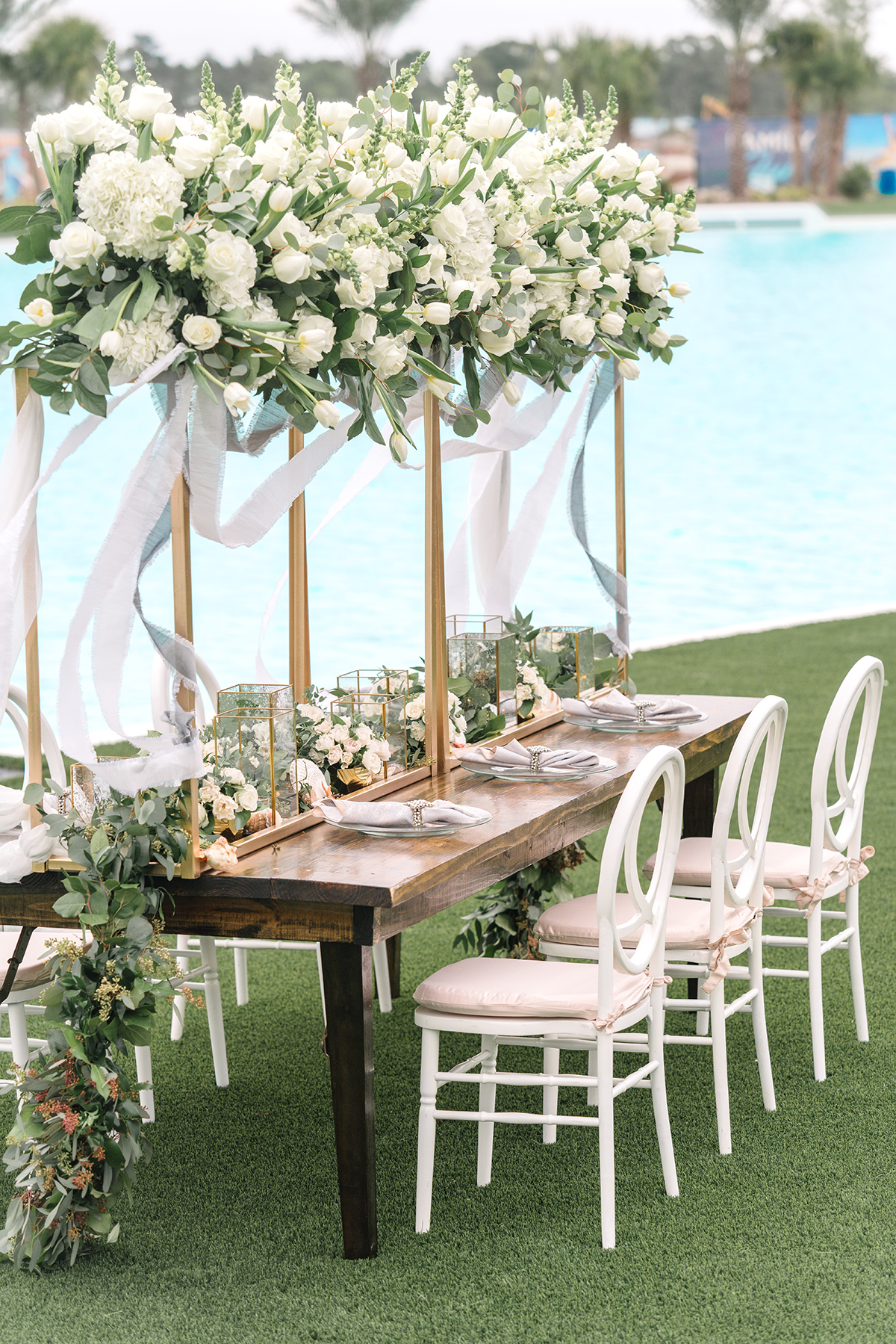 beach wedding flowers for the table