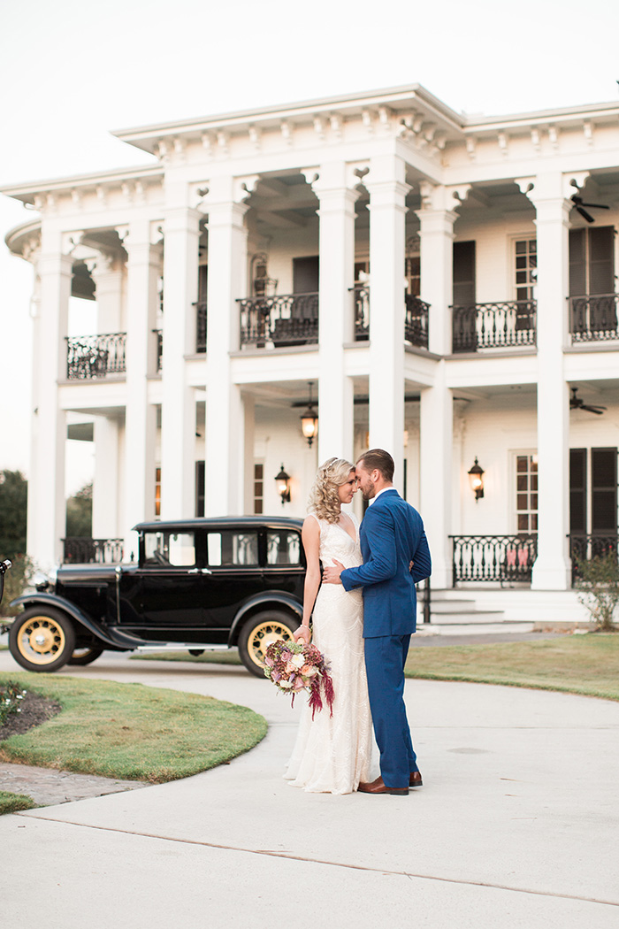 F. Scott Fitzgerald Inspired Styled Shoot for Weddings in Houston - Photo: Kelly Hornberger