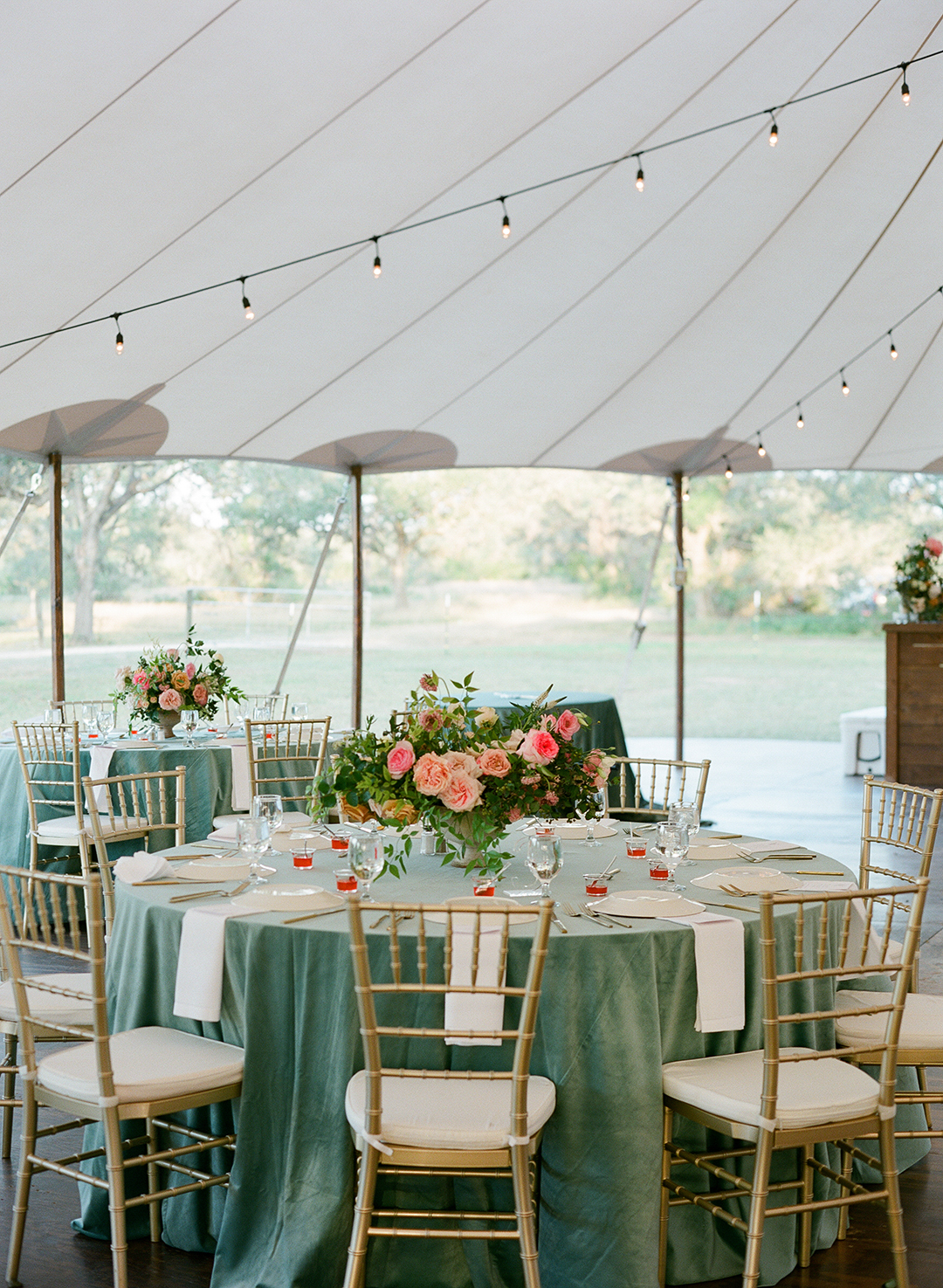 texas wedding, destination, ranch, country, rustic, summer, gray, oak tree, tent, barn reception, fa