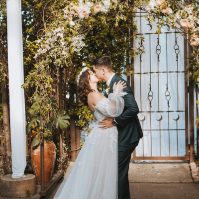 An Art Nouveau Wedding at the Historic AvantGarden