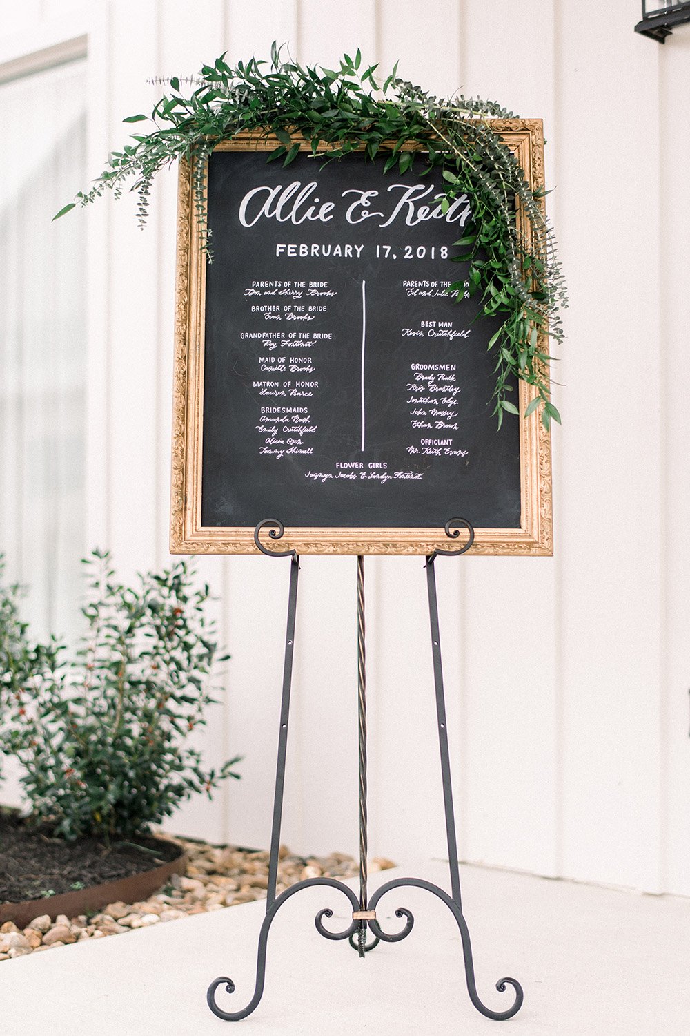 farmhouse, barn, rustic, blue, red, white, reverent, wedding, videography, films, flowers, swift, sw