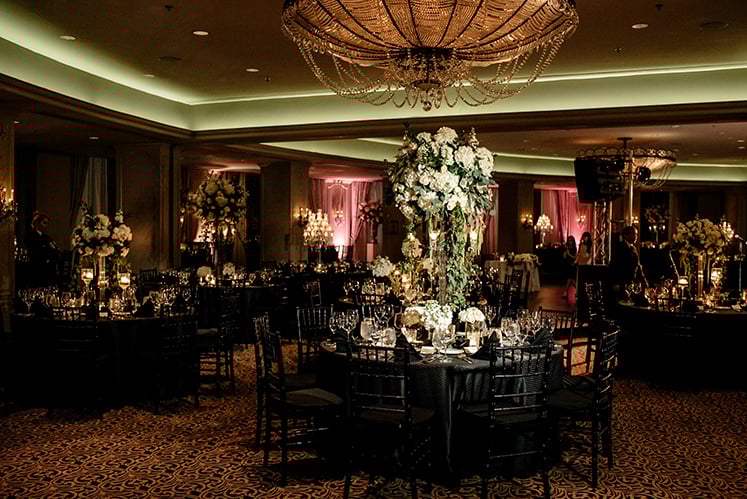 houston wedding, hotel zaza, wedding decor, white, black, tablescape, floral centerpiece