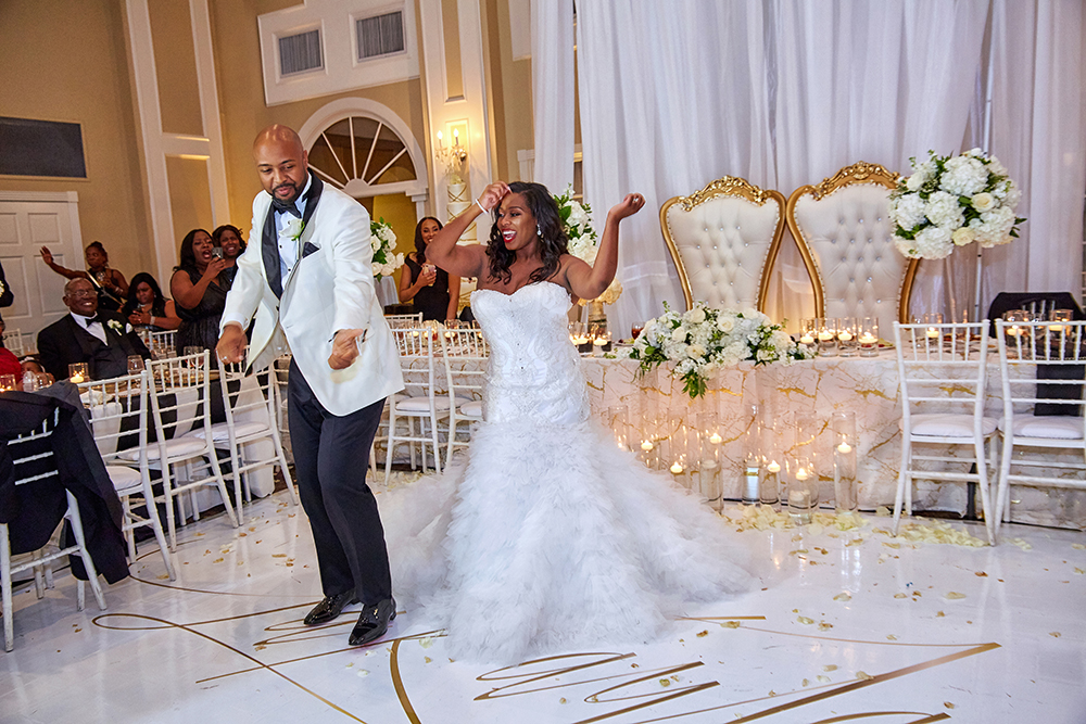 reception dancing at wedding venue