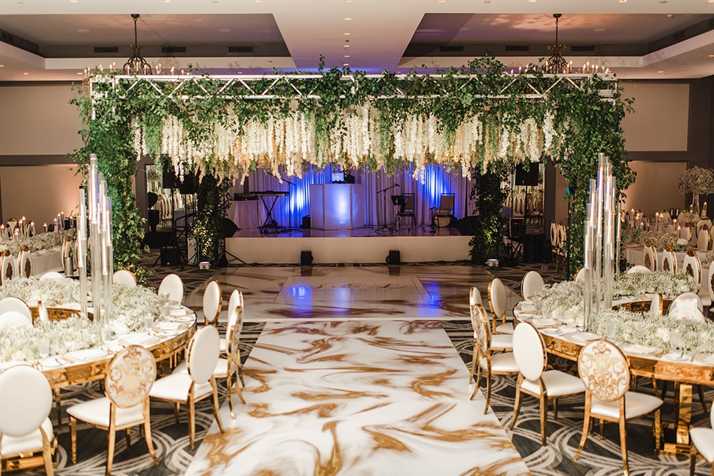 wedding reception decor - gold -marble
