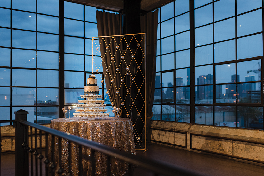 wedding cake - indoor wedding venue - Susie's cakes - the astorian