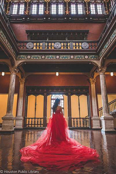 Houston Wedding - Julia Ideson Library