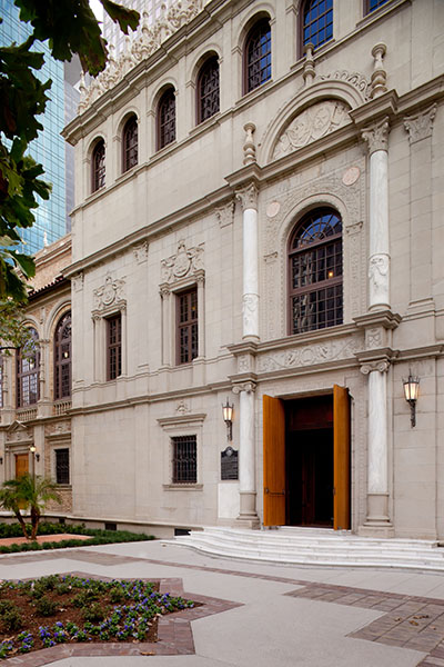 Houston Wedding - Julia Ideson Library